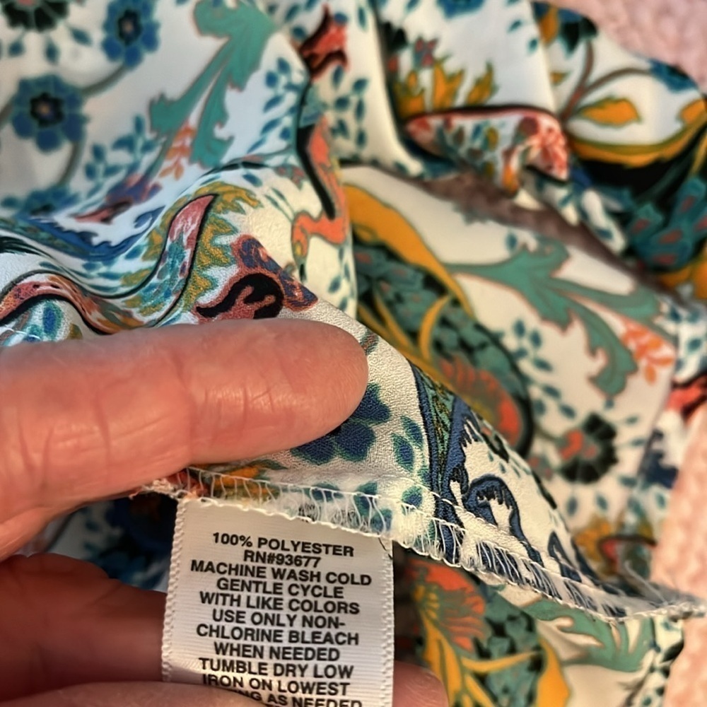 Belle & Sky Boho long sleeved blouse. Size Large - Picture 8 of 8